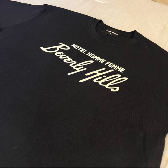 NWOT Hotel Homme Femme Men’s T-Shirt Sz XL - Picture 3 of 7